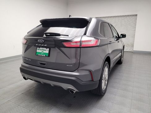 Used 2023 Ford Edge Titanium image 7