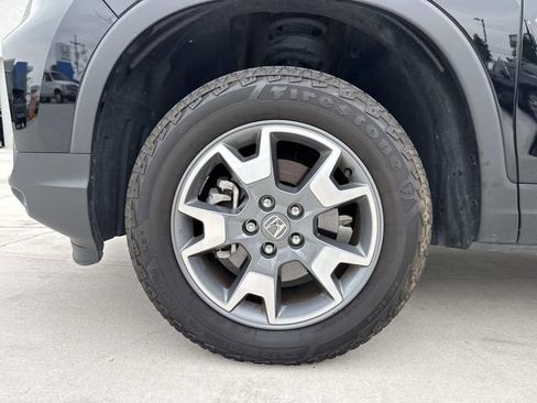 Used 2023 Honda Passport TrailSport image 4