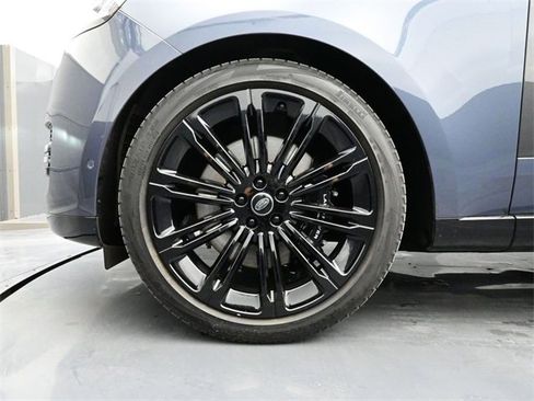 Used 2024 Land Rover Range Rover SE image 6
