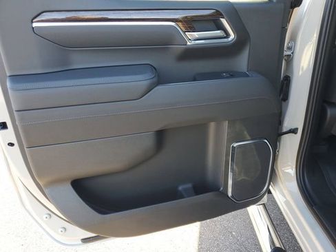 New 2026 GMC Sierra 1500 SLE image 22