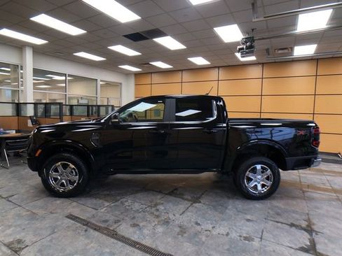 New 2025 Ford Ranger Lariat w/ Chrome Accent Package image 4