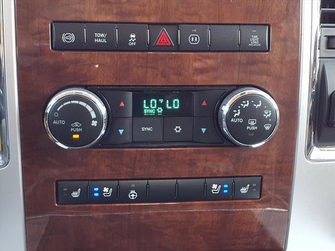 Used 2012 RAM 2500 Laramie w/ Cold Weather Group image 13