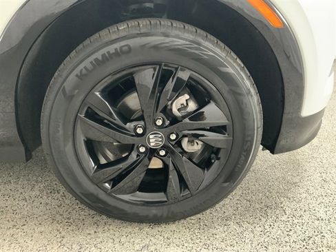 Used 2024 Buick Encore GX Sport Touring image 12