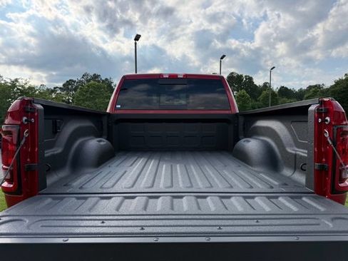 New 2026 RAM 2500 Tradesman AWD/4WD image 30