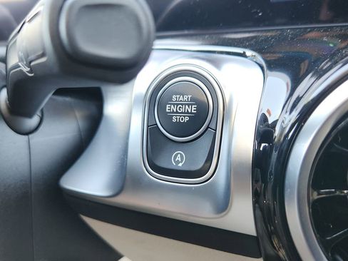 New 2026 Mercedes-Benz GLB 250 4MATIC image 20