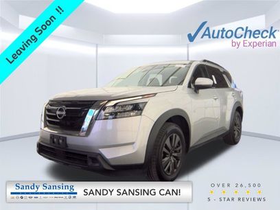 Used 2024 Nissan Pathfinder SV