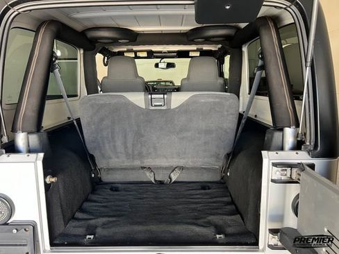 Used 2005 Jeep Wrangler Unlimited image 78