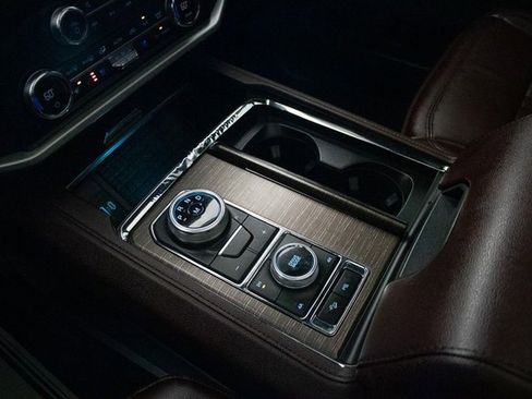 Used 2022 Ford Expedition Limited image 34