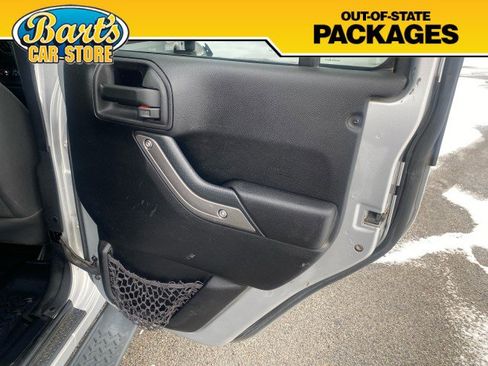 Used 2012 Jeep Wrangler Unlimited Sport image 9