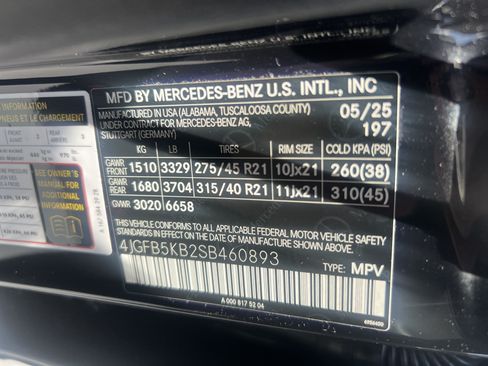 Certified 2025 Mercedes-Benz GLE 450 4MATIC image 37