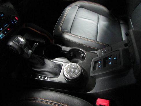 Used 2022 Ford Bronco Badlands AWD/4WD image 30