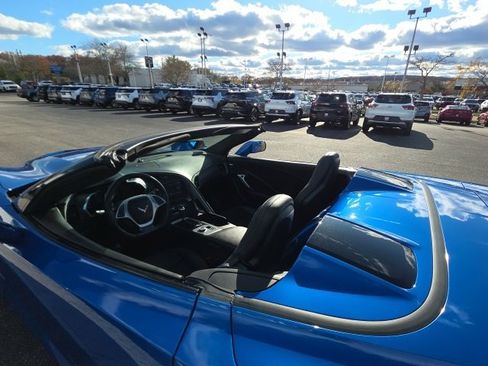 Used 2016 Chevrolet Corvette Stingray Convertible w/ 3LT Preferred Equipment Group image 13