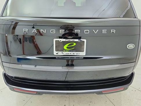Used 2023 Land Rover Range Rover SE AWD/4WD image 11