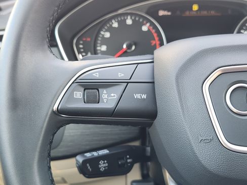 Used 2024 Audi A4 2.0T Premium w/ Convenience Package image 29