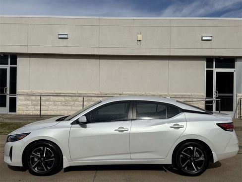 Used 2024 Nissan Sentra SV w/ All-Weather Package image 3