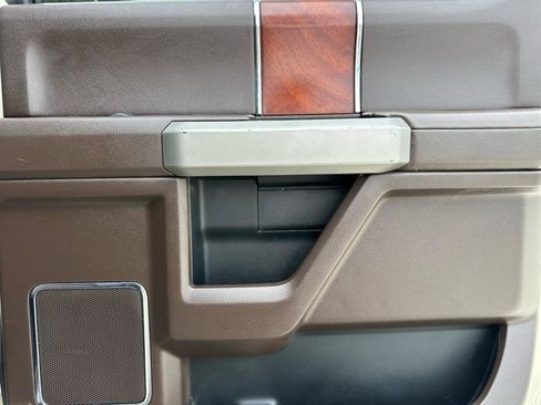 Used 2018 Ford F150 King Ranch w/ Equipment Group 601A Luxury AWD/4WD image 18
