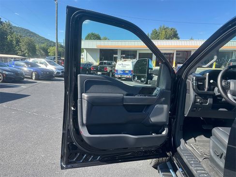 New 2026 Ford F250 Lariat w/ Lariat Premium Package image 16
