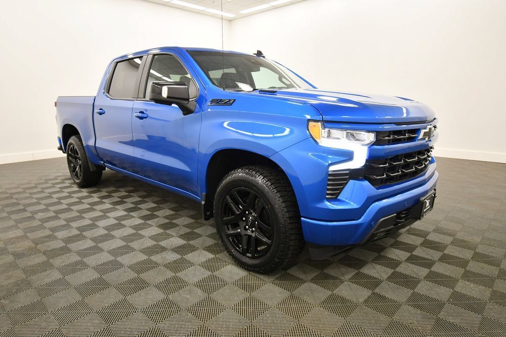 Used 2024 Chevrolet Silverado 1500 RST AWD/4WD image 10