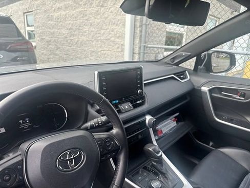 Used 2019 Toyota RAV4 XSE w/ Carpet Mat Package AWD/4WD image 21