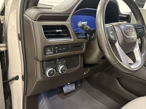 Used 2023 GMC Yukon XL SLE w/ Gmc Pro Safety Plus Package image 18