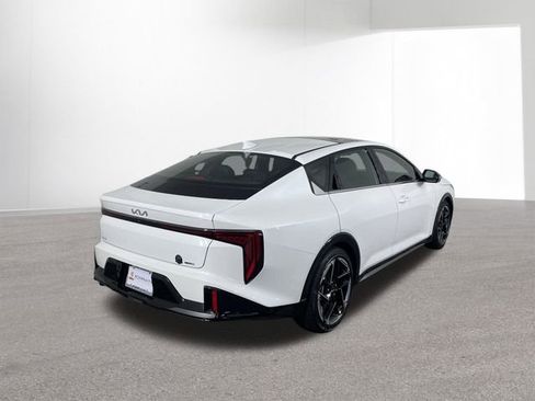 New 2026 Kia K4 GT-Line image 13