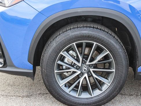 Used 2025 Lexus NX 250 FWD image 9