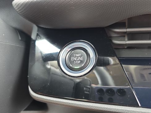 Used 2025 Buick Envision Preferred AWD/4WD image 25