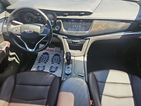 Used 2020 Cadillac XT6 Premium Luxury AWD/4WD image 26