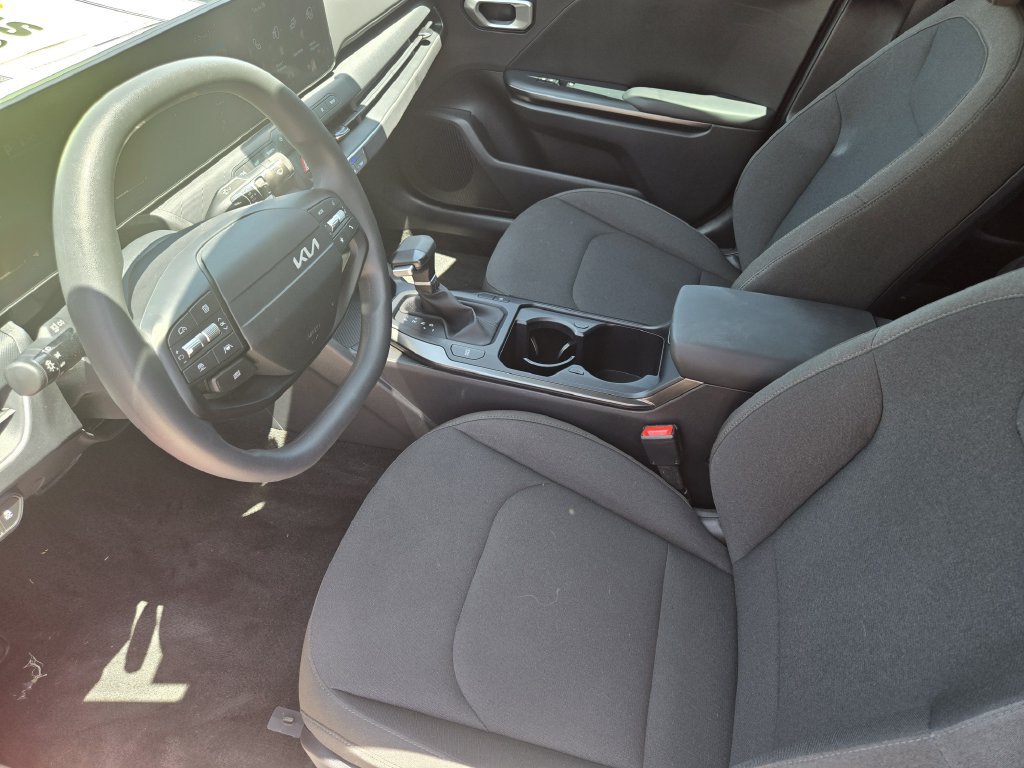 New 2026 Kia K4 FWD image 9