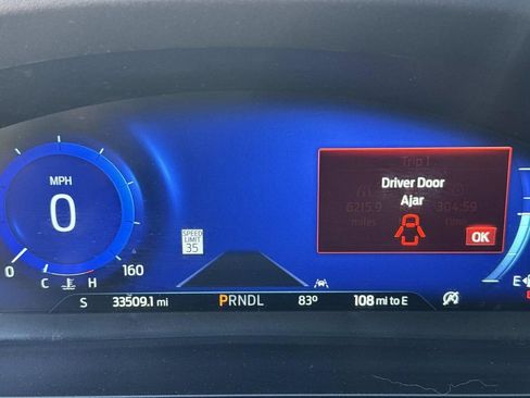 Used 2022 Ford Explorer Platinum image 26