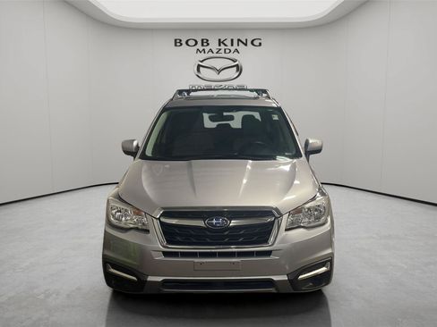 Used 2018 Subaru Forester 2.5i Premium w/ Protection Package #1 AWD/4WD image 8