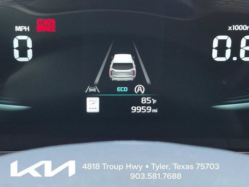 Certified 2025 Kia Telluride LX FWD image 28