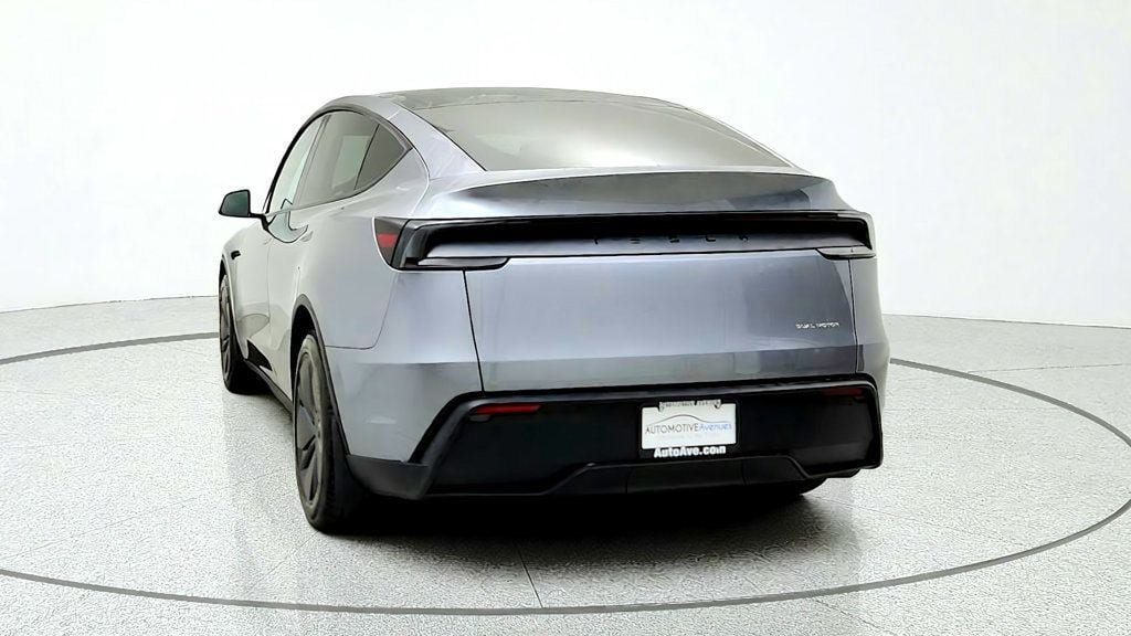 Used 2026 Tesla Model Y Long Range AWD/4WD image 6