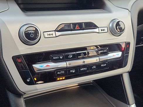 Certified 2022 Ford Explorer XLT w/ Equipment Group 202A image 18