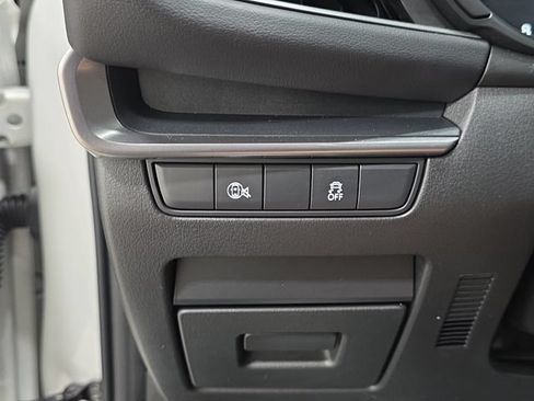 Used 2024 MAZDA MAZDA3 s FWD image 26