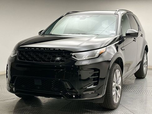 New 2026 Land Rover Discovery Sport Landmark image 1