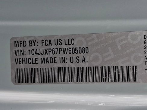 Used 2023 Jeep Wrangler Unlimited Sahara w/ Cold Weather Group image 33