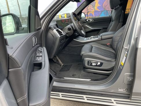 Used 2024 BMW X5 xDrive40i w/ Premium Package image 5