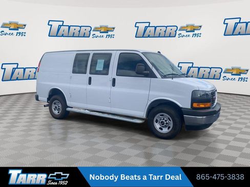 Used 2024 GMC Savana 2500 w/ Driver Convenience Package RWD image 2