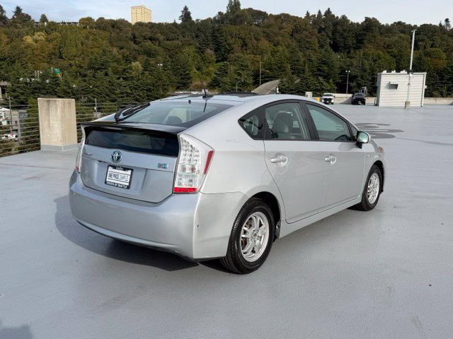 Used 2010 Toyota Prius Four w/ Navigation Pkg FWD image 3
