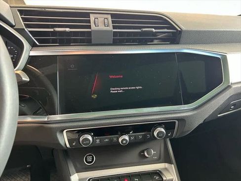 Certified 2025 Audi Q3 2.0T Premium Plus w/ Premium Plus Package image 12