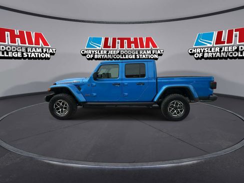 New 2026 Jeep Gladiator Rubicon w/ Steel Power Dome Hood Package AWD/4WD image 5