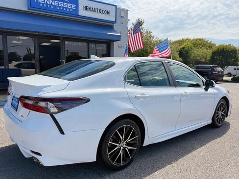 Used 2021 Toyota Camry SE FWD image 28