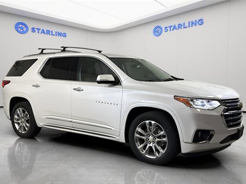 Used 2021 Chevrolet Traverse High Country w/ LPO, 'HIT The Road' Package image 13