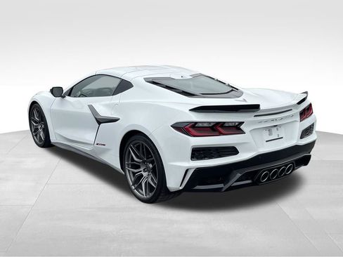 Used 2024 Chevrolet Corvette Z06 image 12