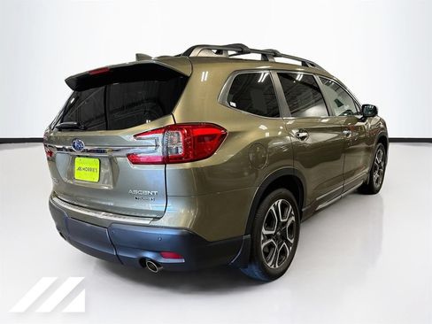 Used 2023 Subaru Ascent Touring AWD/4WD image 5