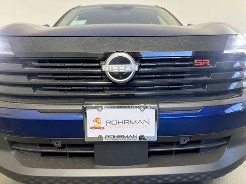 New 2025 Nissan Kicks SR image 25