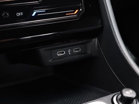 Used 2025 Volkswagen Jetta Sport image 19