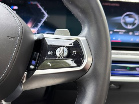 Certified 2024 BMW 760i xDrive w/ Executive Package image 23