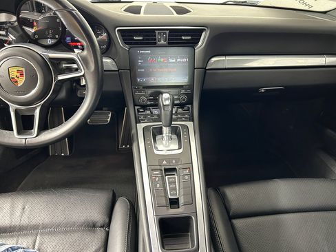 Used 2018 Porsche 911 Carrera RWD image 19
